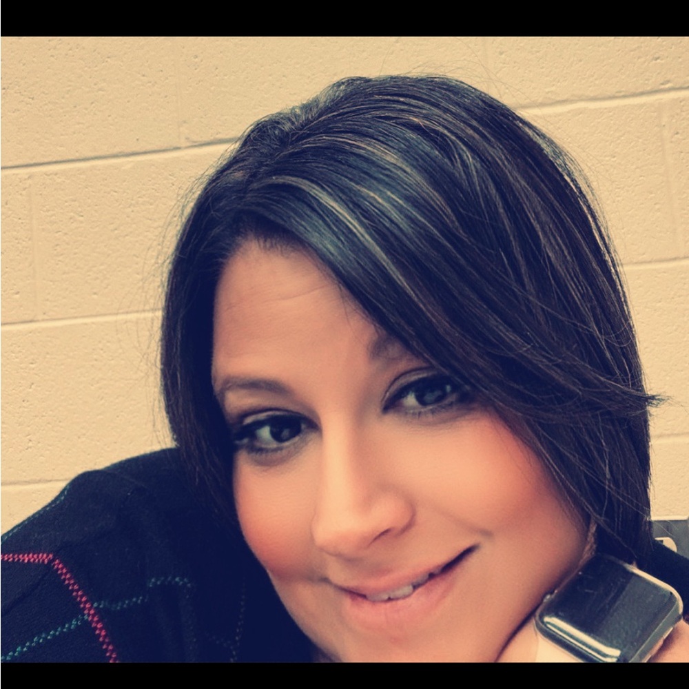 Meet your Posher, Stephanie